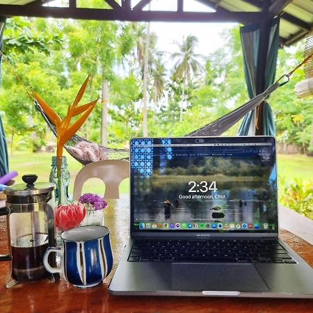 Bahandi Beach Lodge Mambajao Exteriér fotografie