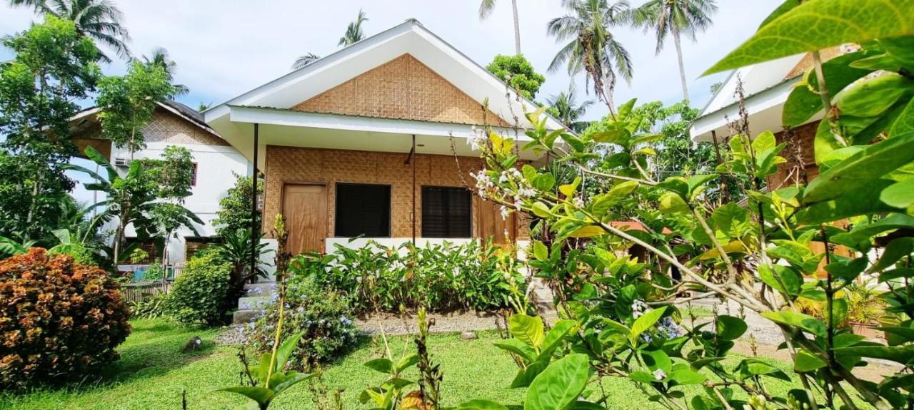 Bahandi Beach Lodge Mambajao Exteriér fotografie